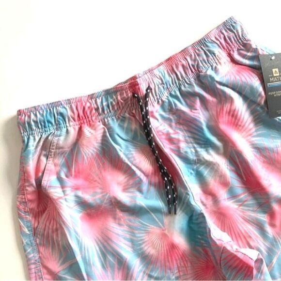 Matix L Performance Hybrid Shorts - Picture 1 of 16